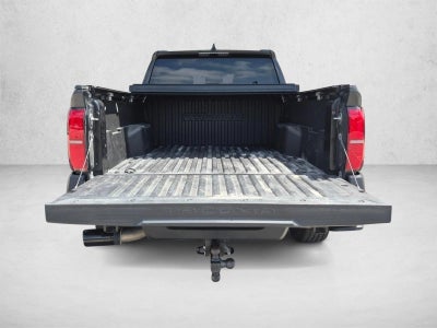 2024 Toyota Tacoma 2WD 2WD SR Double Cab 5' Bed AT (Natl)