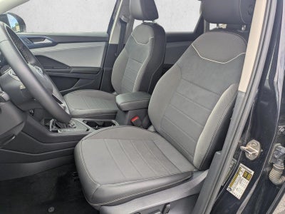 2024 Volkswagen Taos SE FWD