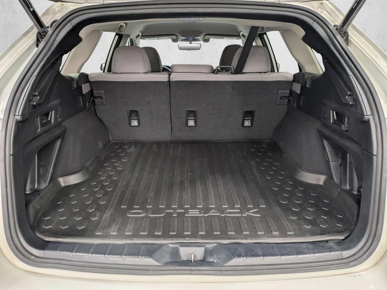 2022 Subaru Outback Premium CVT