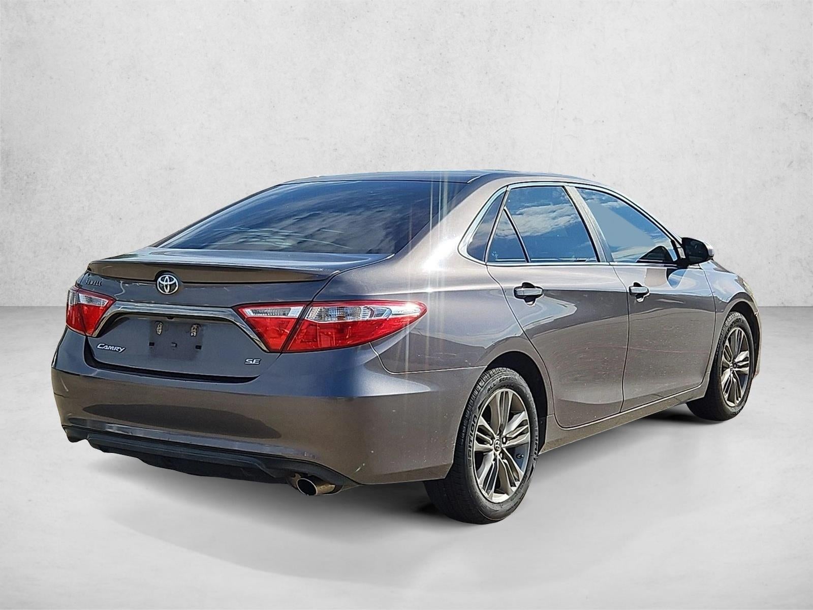 2015 Toyota Camry 4dr Sdn I4 Auto SE (SE)