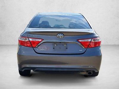 2015 Toyota Camry 4dr Sdn I4 Auto SE (SE)