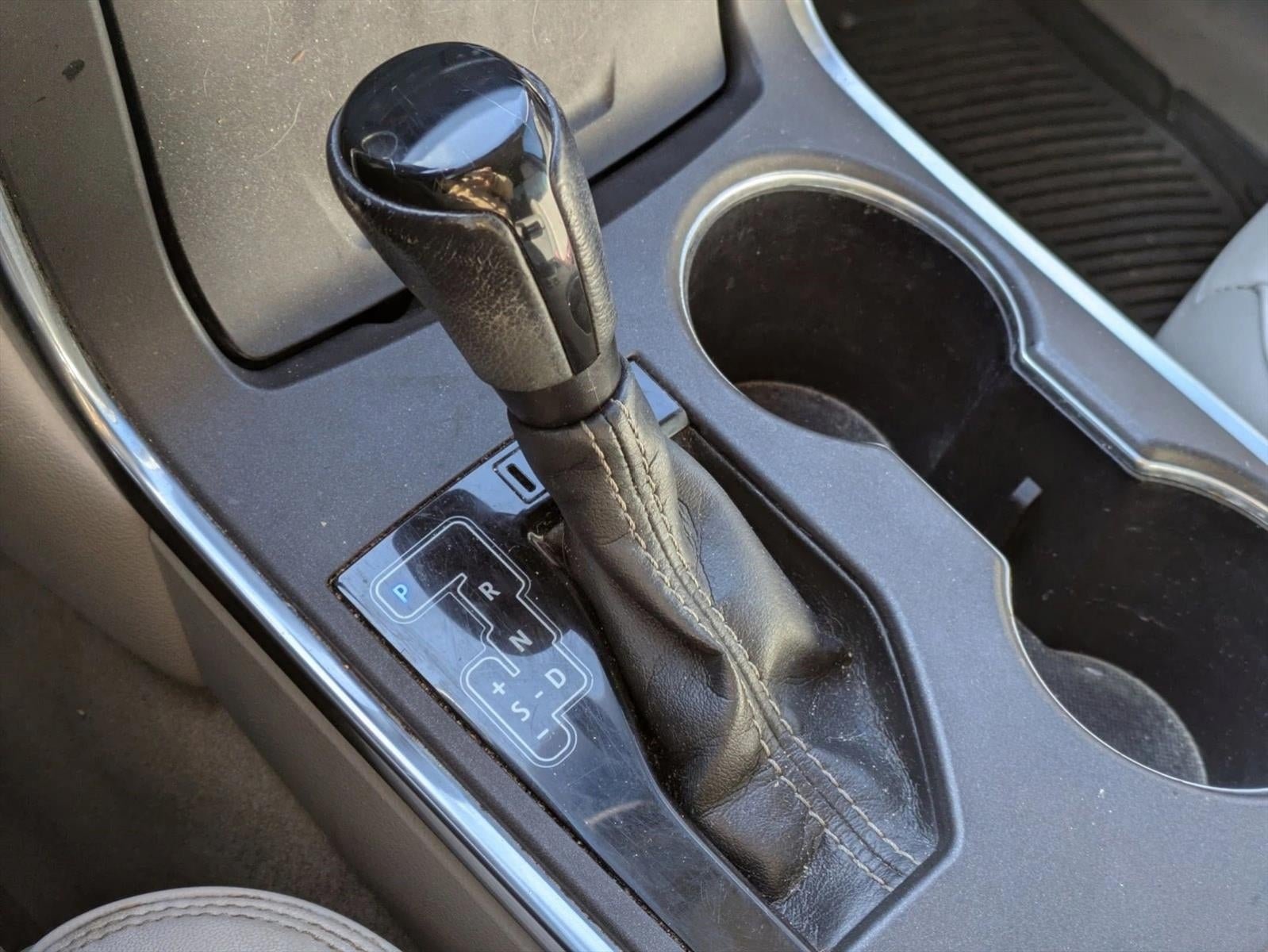 2016 Toyota Camry 4dr Sdn I4 Auto XLE (SE)