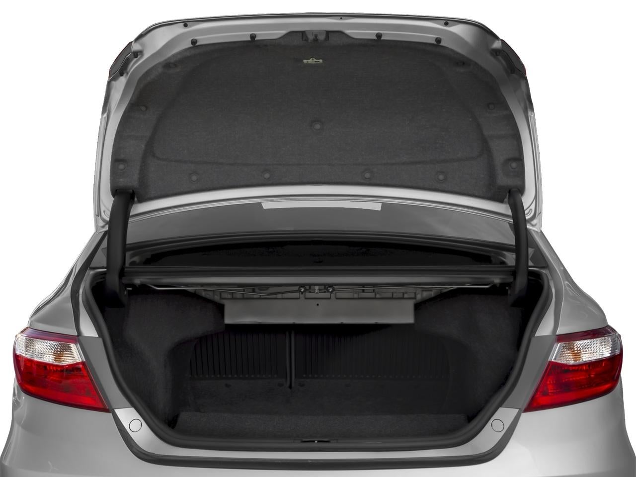 2016 Toyota Camry 4dr Sdn I4 Auto XLE (SE)