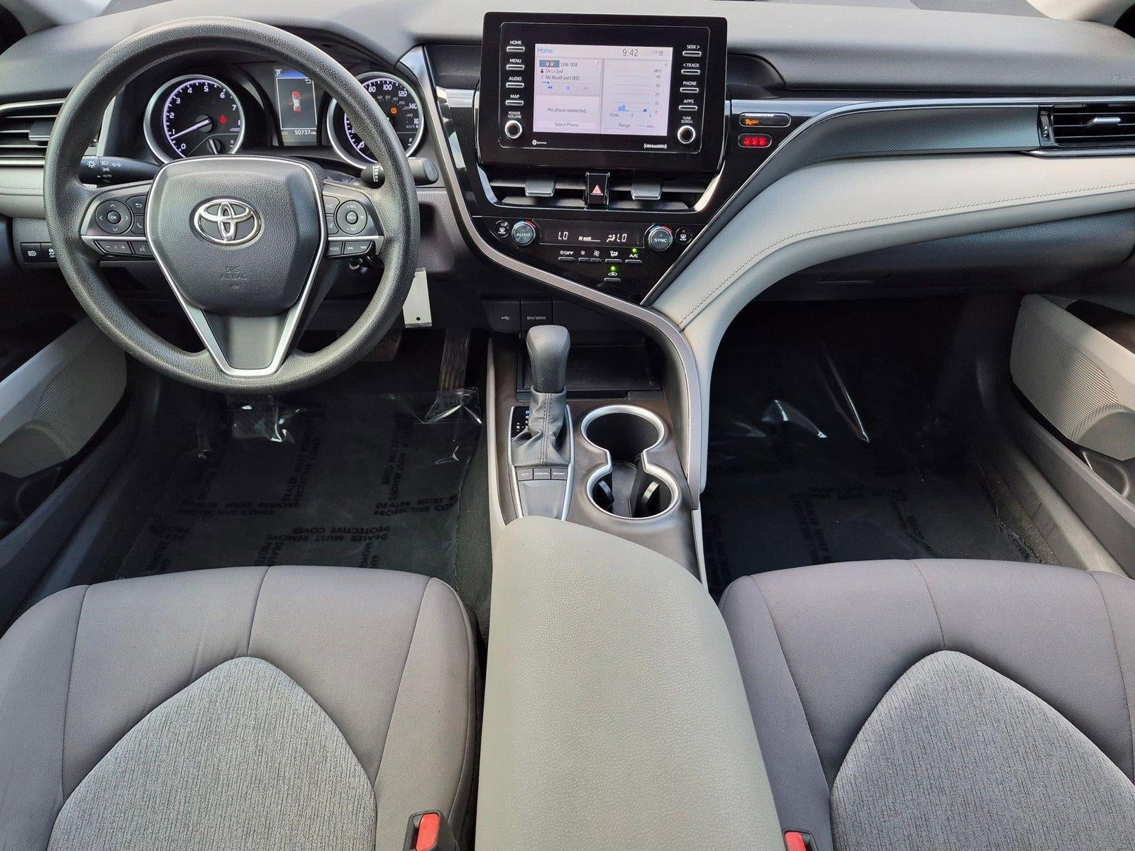 2023 Toyota Camry LE Auto (SE)
