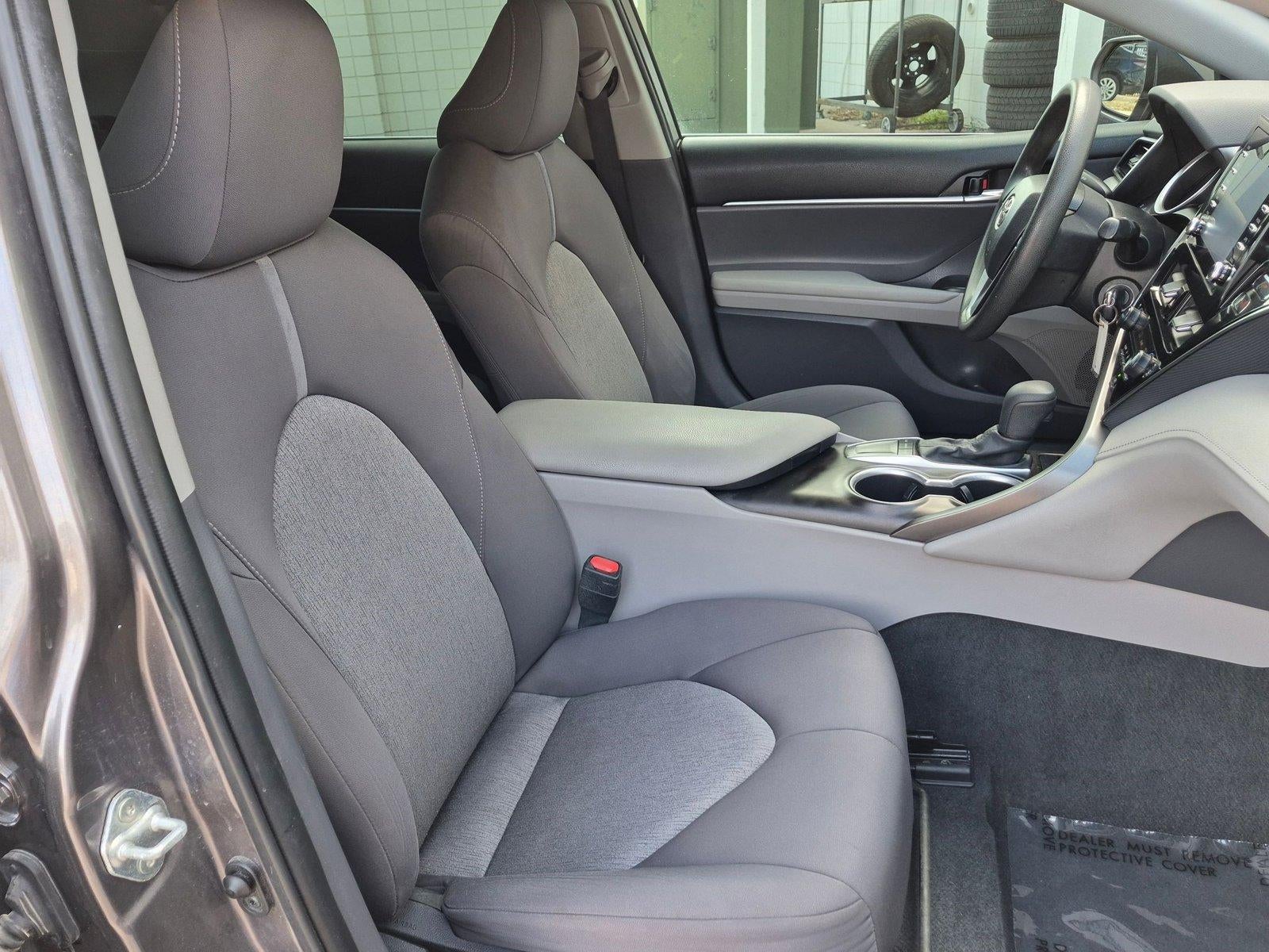 2023 Toyota Camry LE Auto (SE)