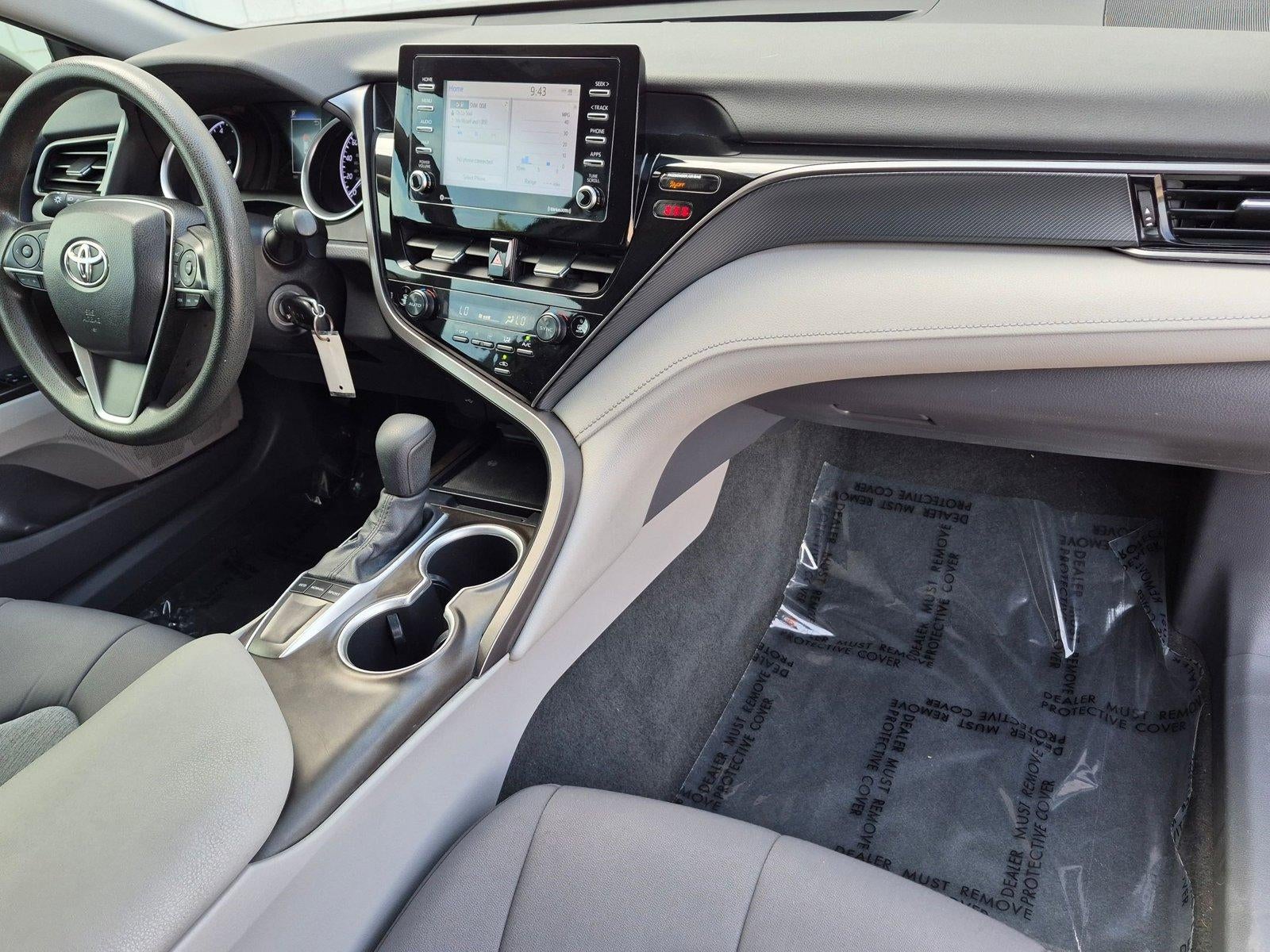 2023 Toyota Camry LE Auto (SE)
