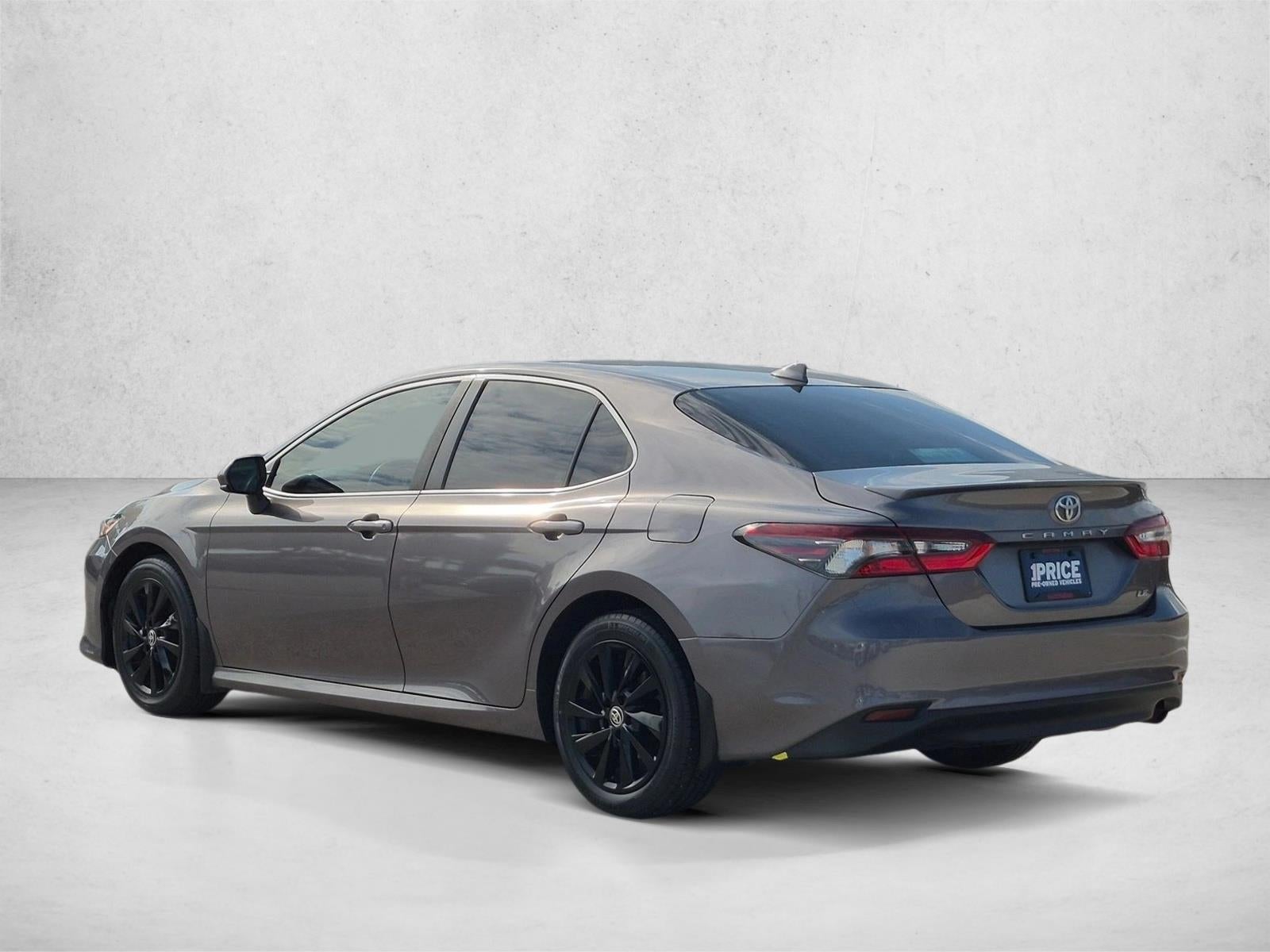 2023 Toyota Camry LE Auto (SE)