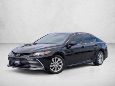 2022 Toyota Camry LE Auto (SE)
