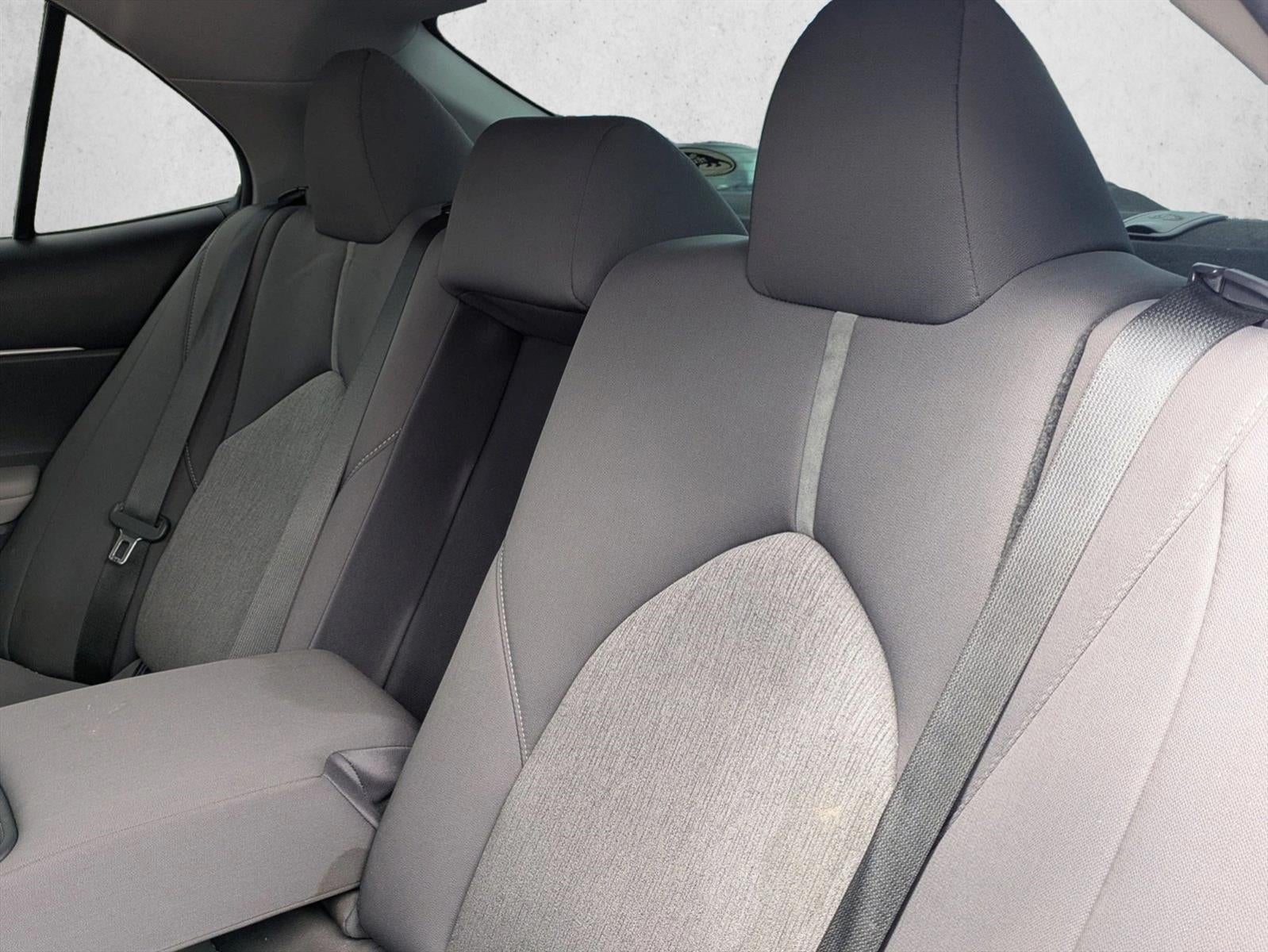 2022 Toyota Camry LE Auto (SE)