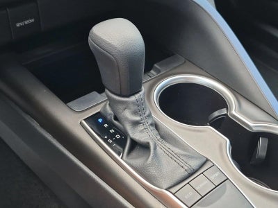 2024 Toyota Camry LE Auto (SE)