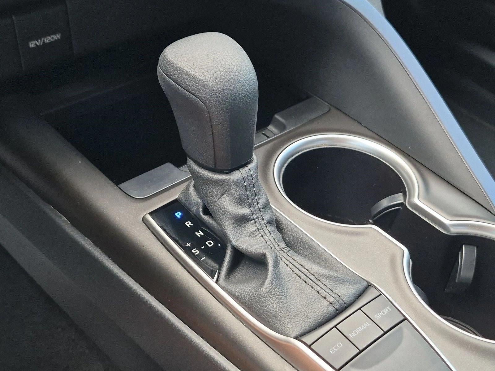 2024 Toyota Camry LE Auto (SE)