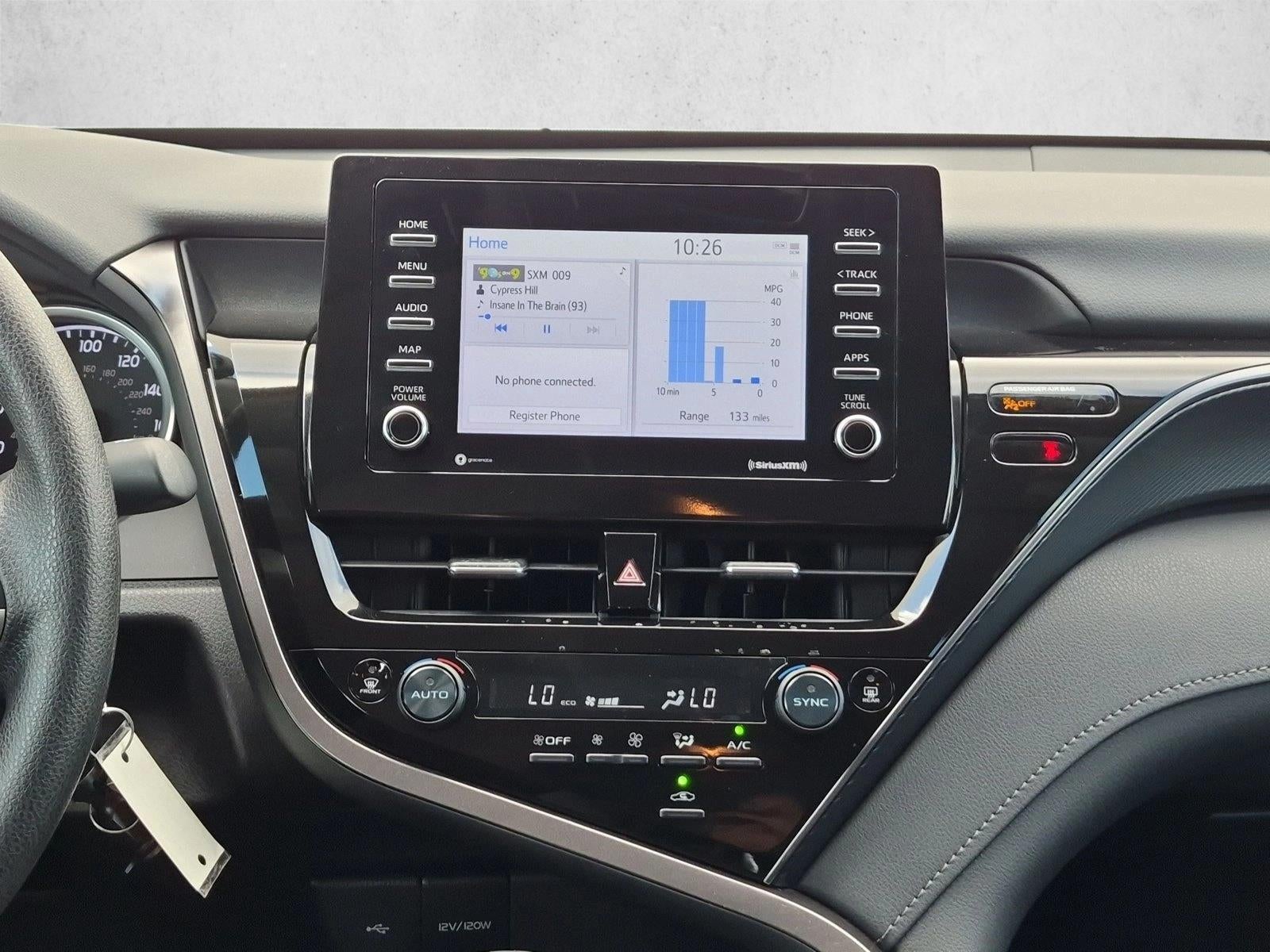 2024 Toyota Camry LE Auto (SE)