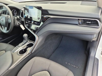 2024 Toyota Camry LE Auto (SE)