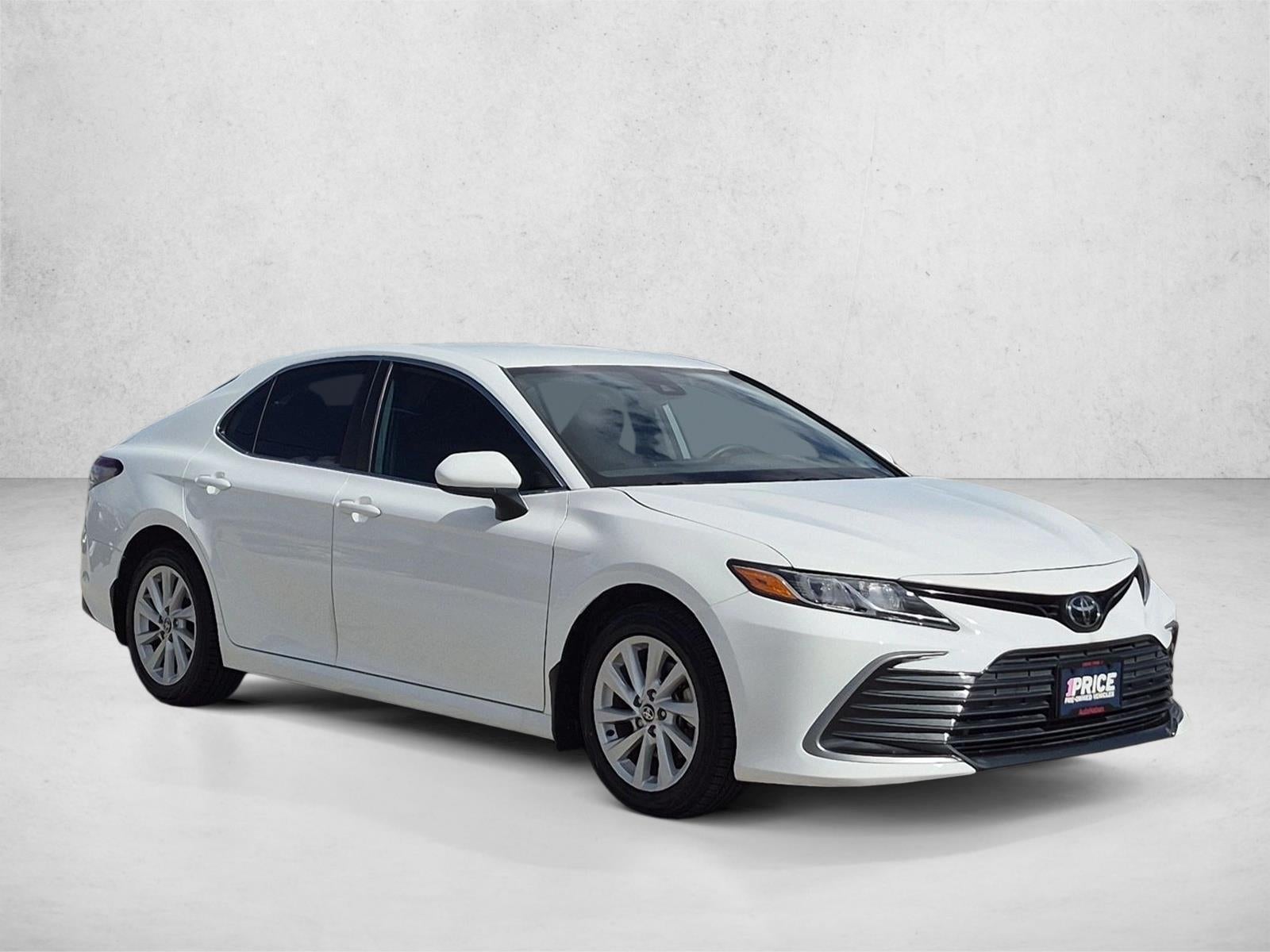 2024 Toyota Camry LE Auto (SE)