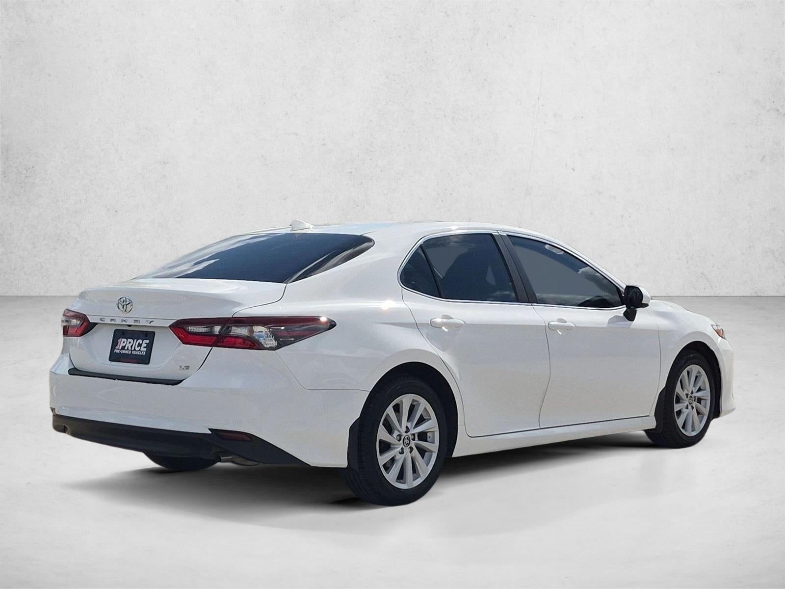 2024 Toyota Camry LE Auto (SE)