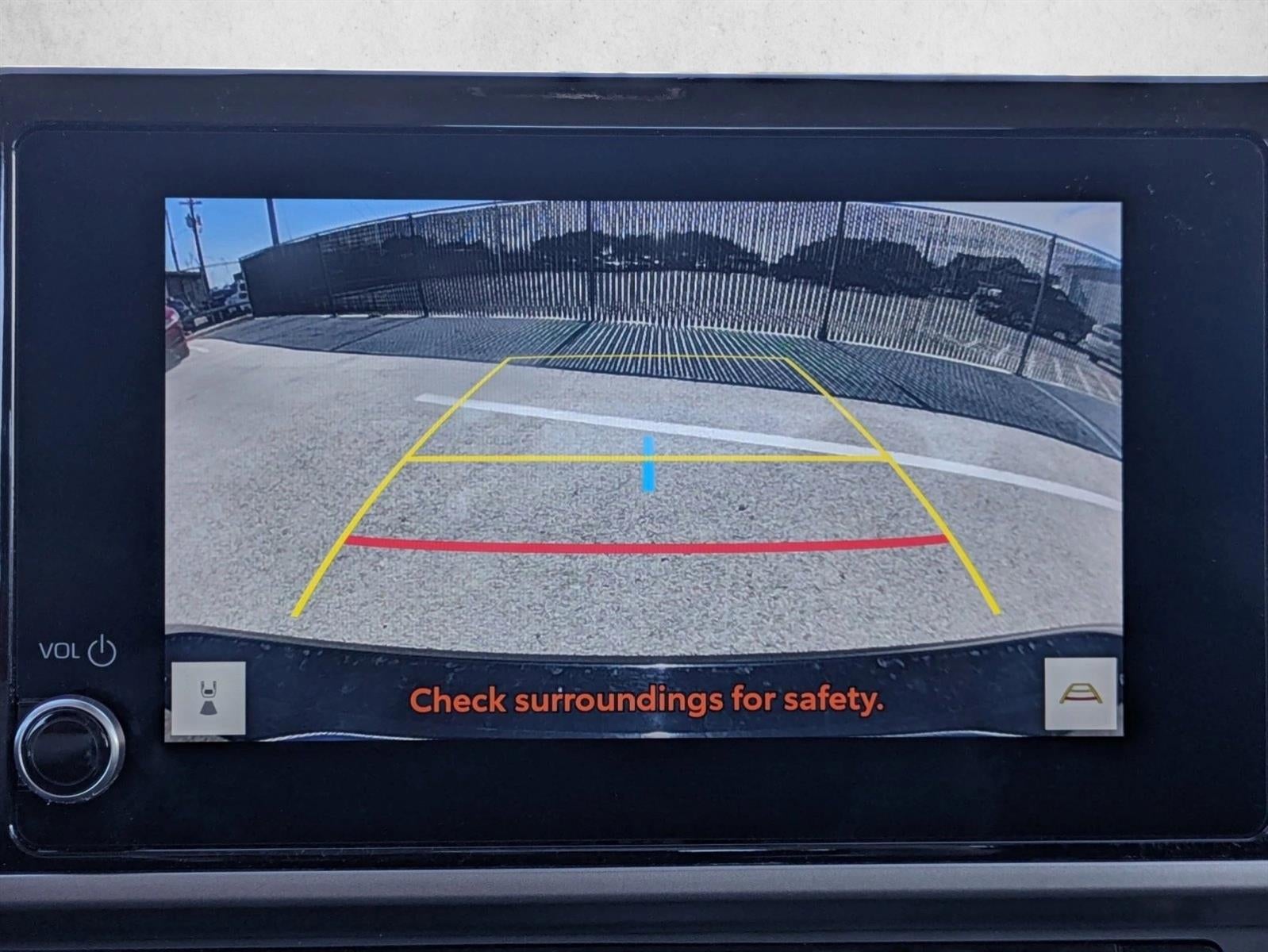 2025 Toyota Camry LE (SE)