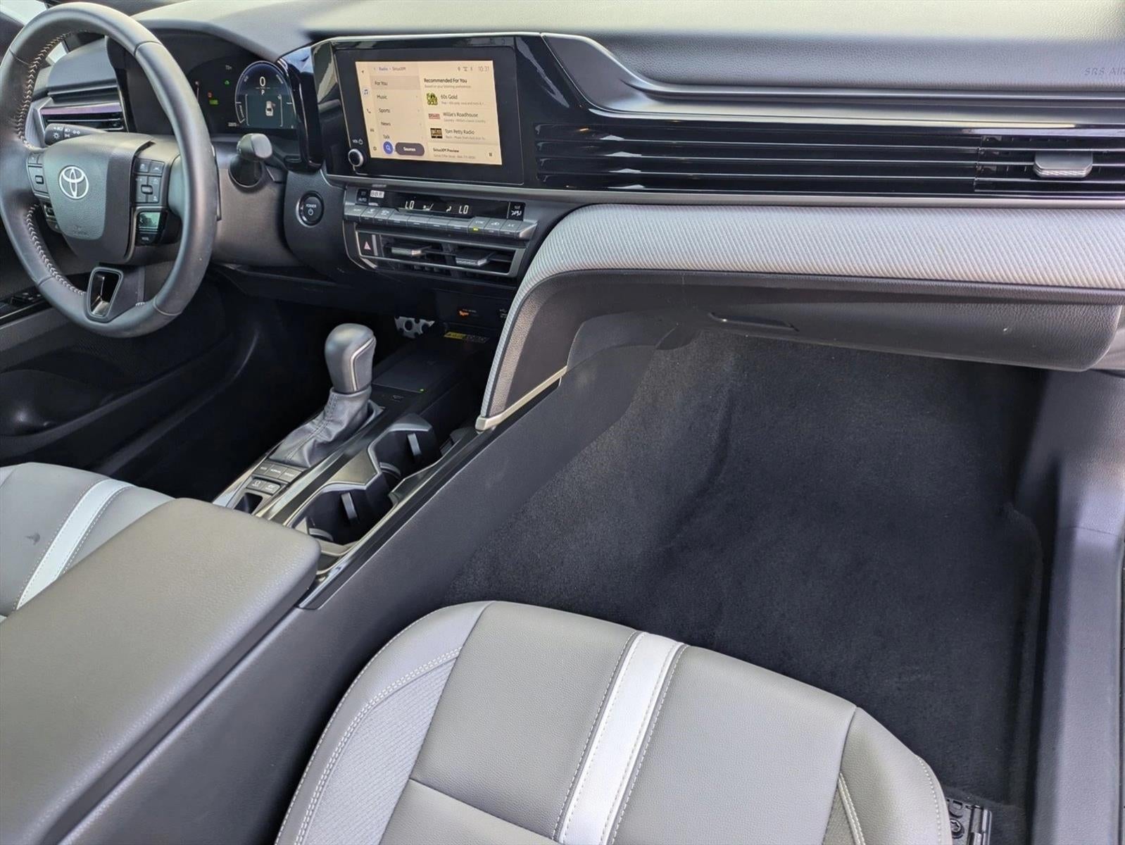 2025 Toyota Camry SE (SE)