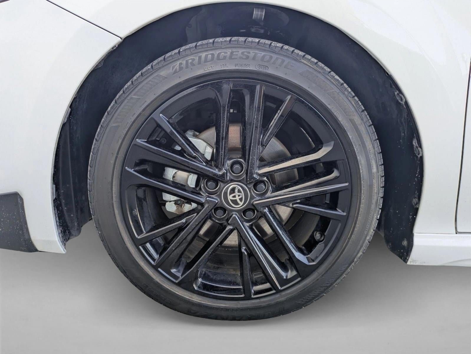 2025 Toyota Camry SE (SE)