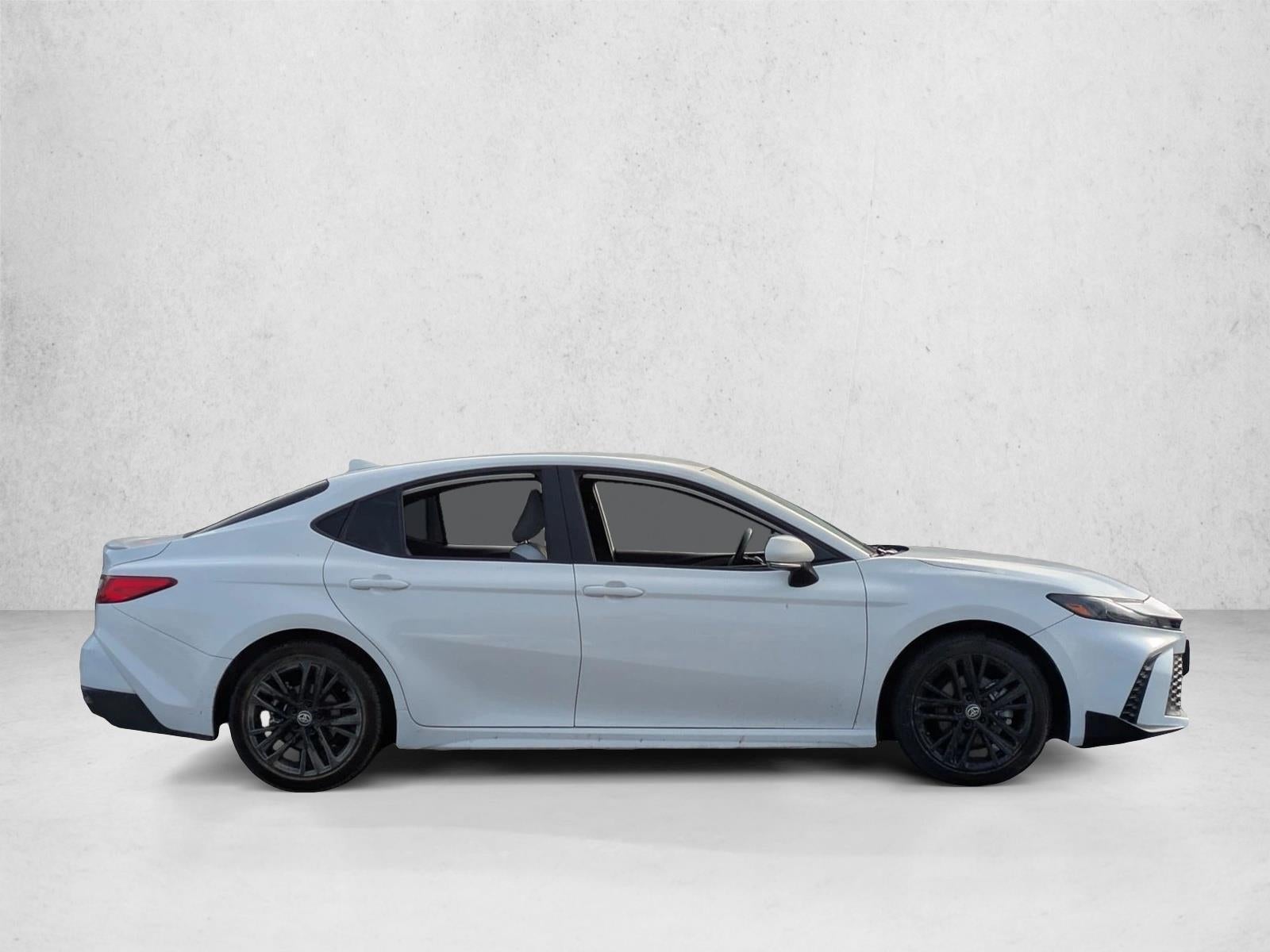 2025 Toyota Camry SE (SE)