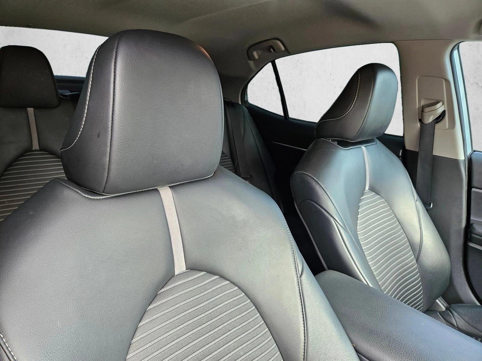 2020 Toyota Camry SE Nightshade Auto (Natl)