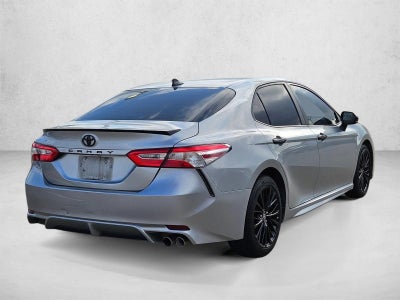 2020 Toyota Camry SE Nightshade Auto (Natl)