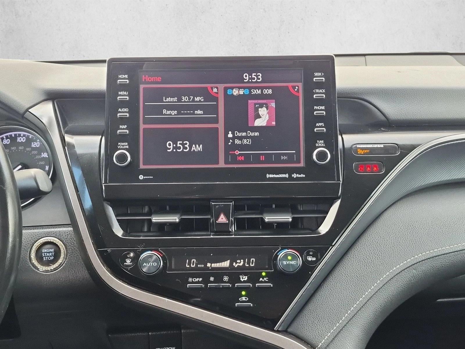 2022 Toyota Camry SE Auto (SE)