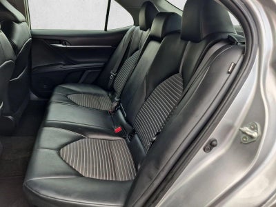 2022 Toyota Camry SE Auto (SE)