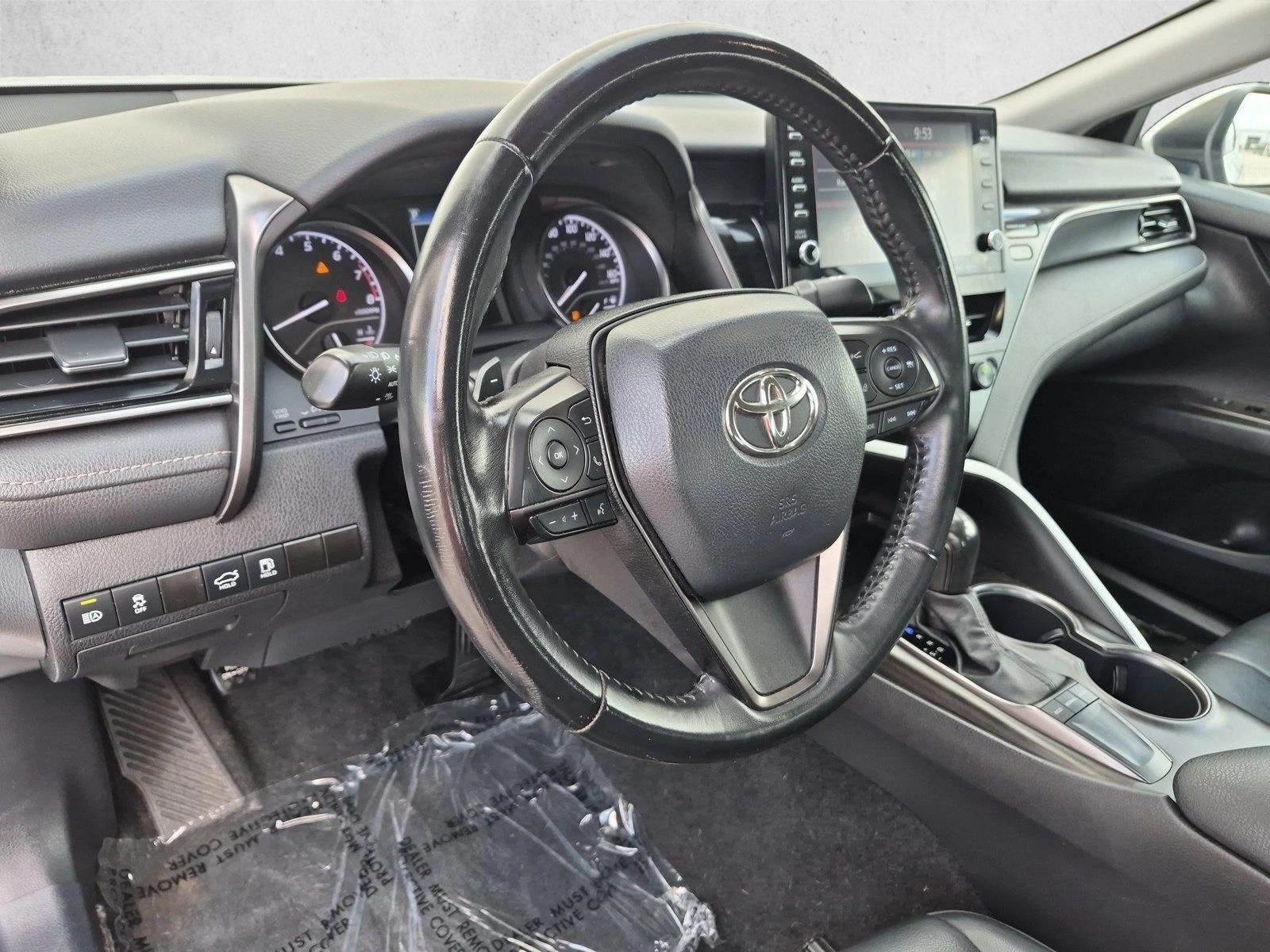 2022 Toyota Camry SE Auto (SE)