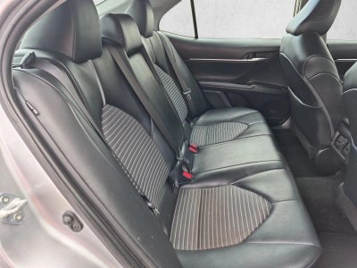 2022 Toyota Camry SE Auto (SE)