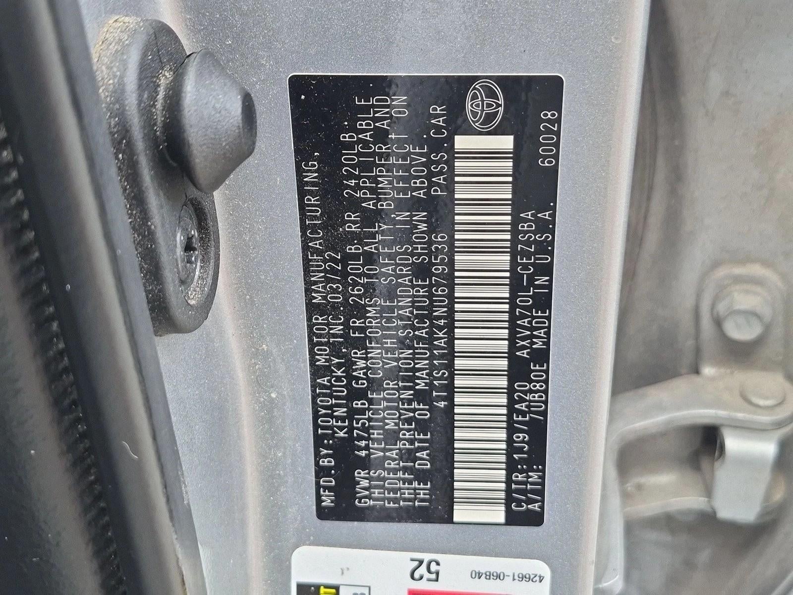2022 Toyota Camry SE Auto (SE)