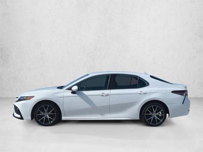 2024 Toyota Camry SE Auto (SE)