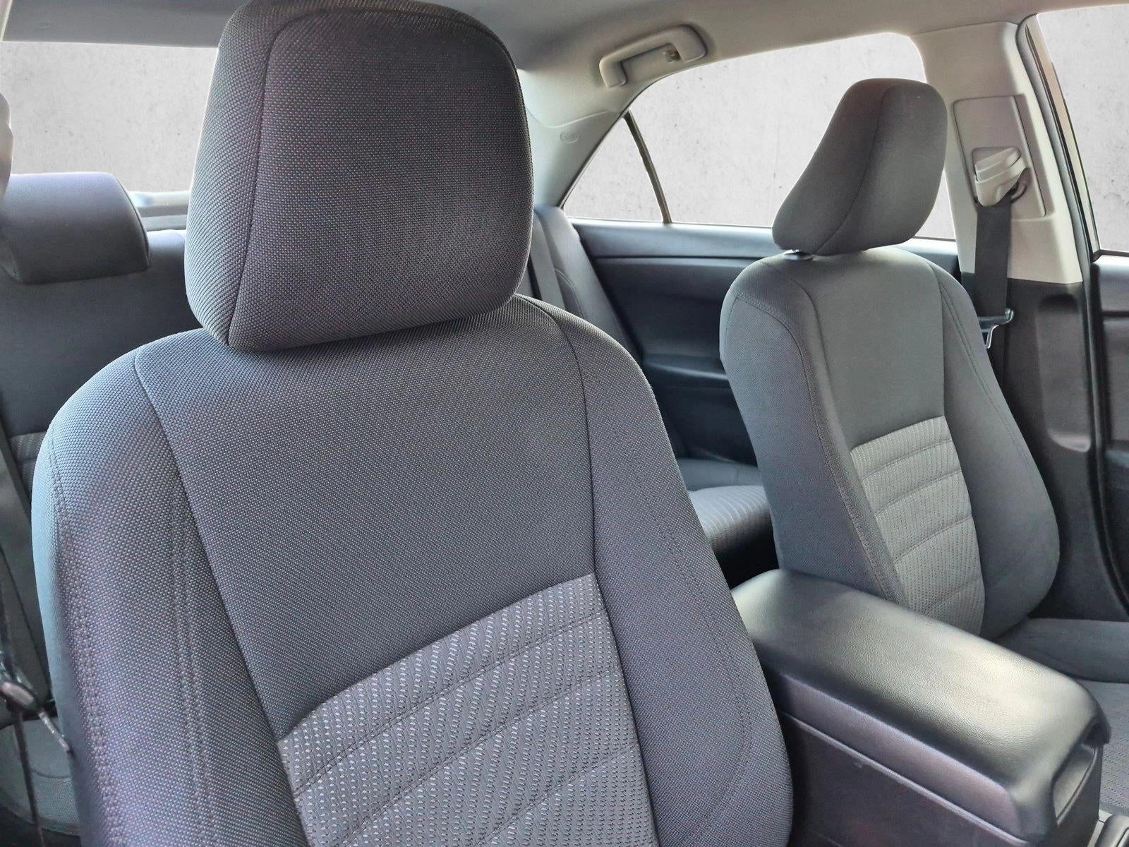2016 Toyota Camry 4dr Sdn I4 Auto LE (SE)