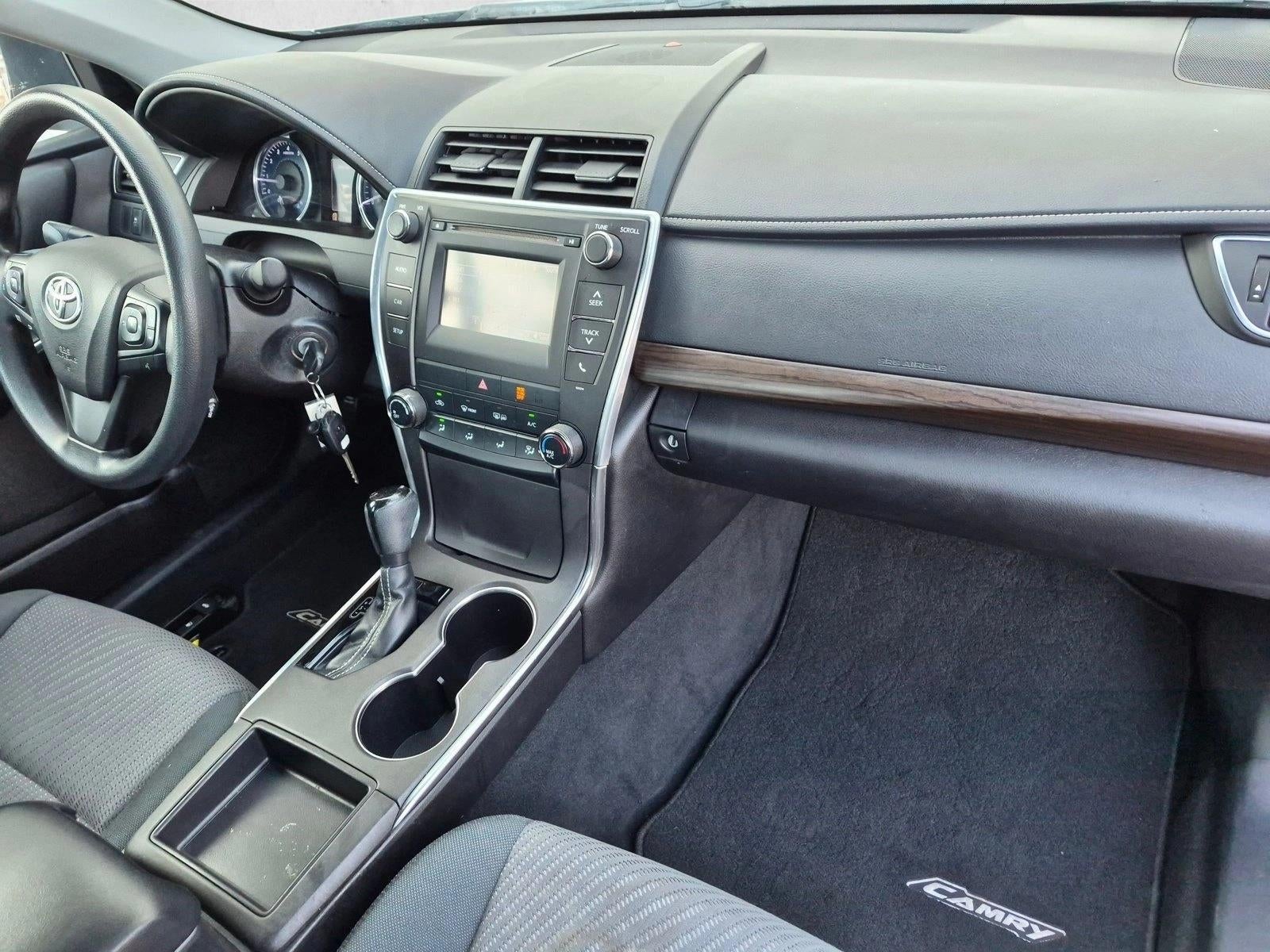 2016 Toyota Camry 4dr Sdn I4 Auto LE (SE)