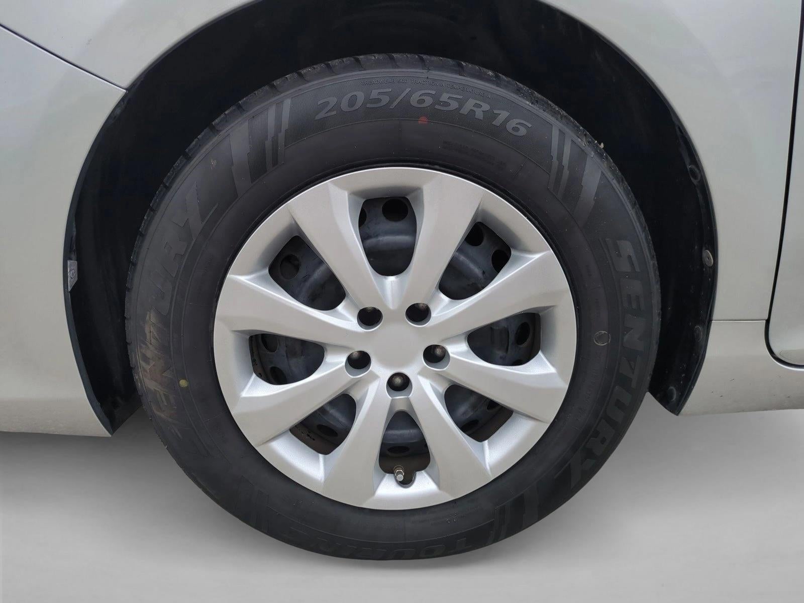 2016 Toyota Camry 4dr Sdn I4 Auto LE (SE)