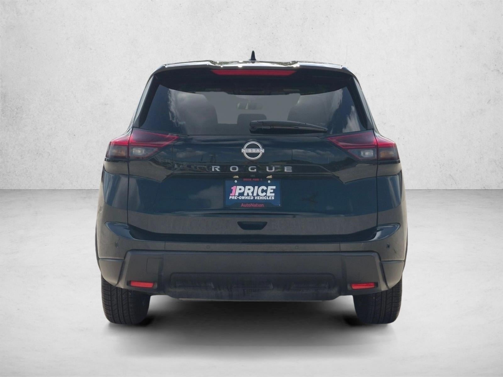 2025 Nissan Rogue FWD SV