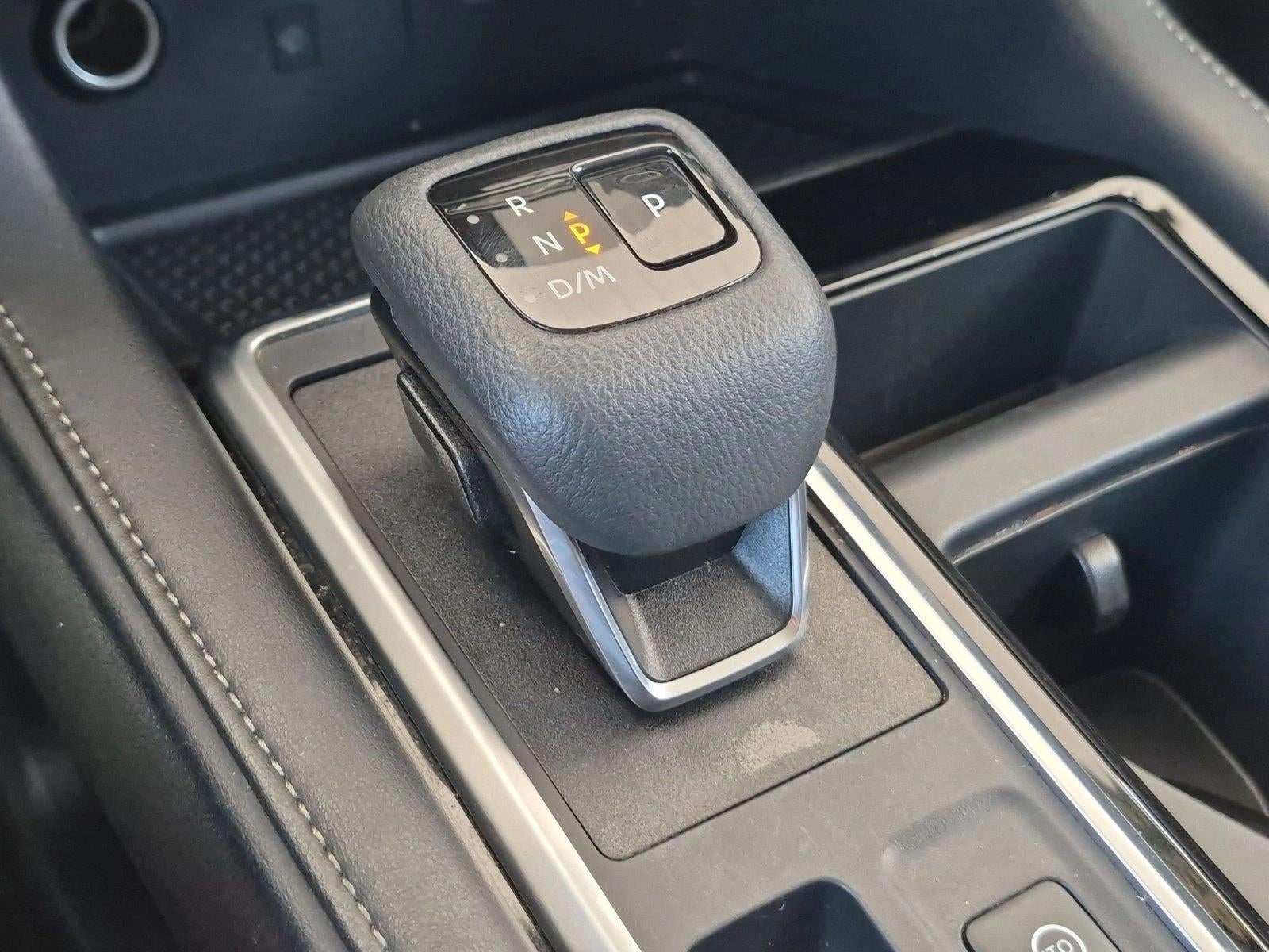 2025 Nissan Pathfinder SL 2WD