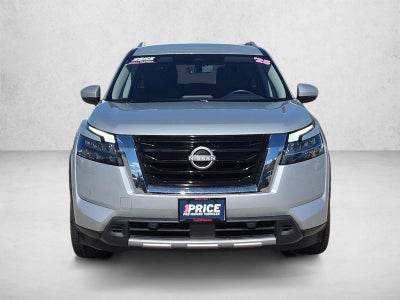 2025 Nissan Pathfinder SL 2WD