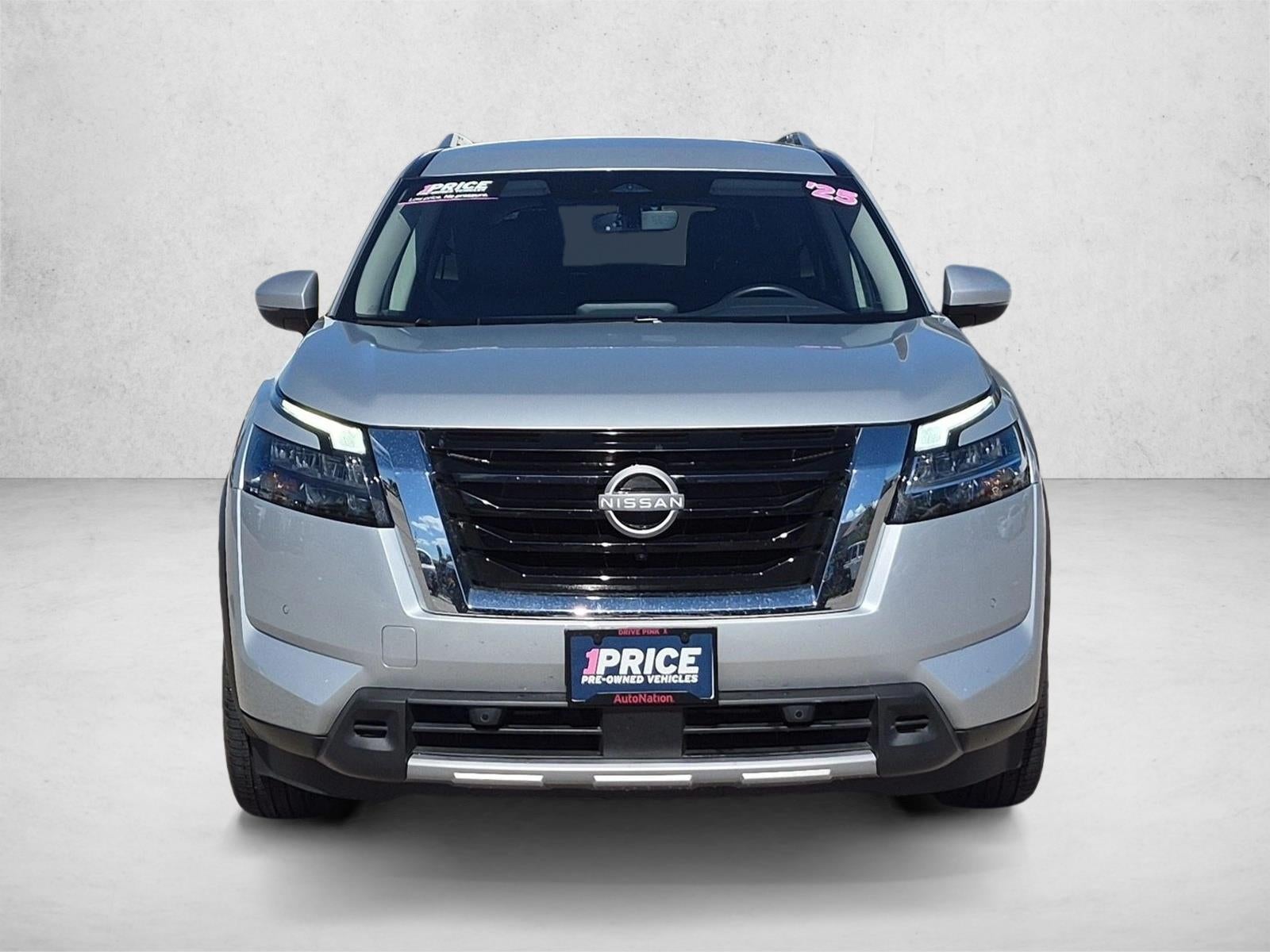2025 Nissan Pathfinder SL 2WD