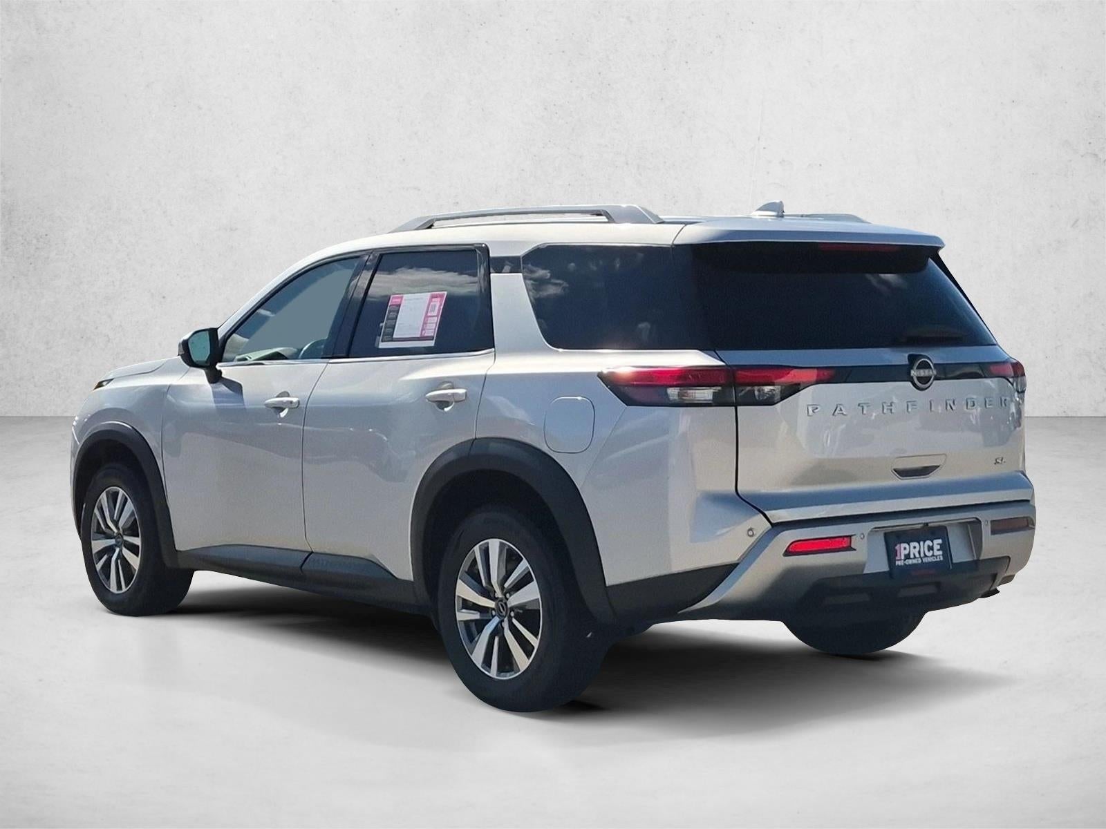 2025 Nissan Pathfinder SL 2WD