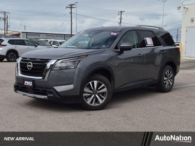 2025 Nissan Pathfinder SL 2WD