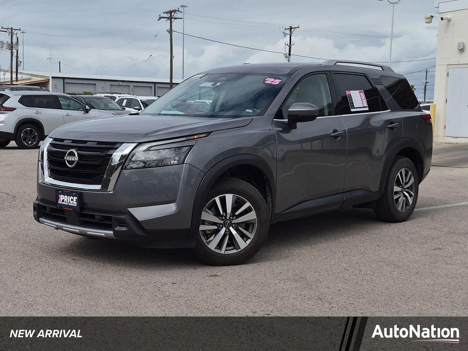 2025 Nissan Pathfinder SL 2WD