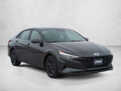 2023 Hyundai ELANTRA SEL IVT