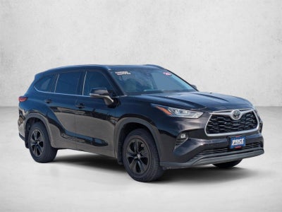 2020 Toyota Highlander XLE FWD (Natl)
