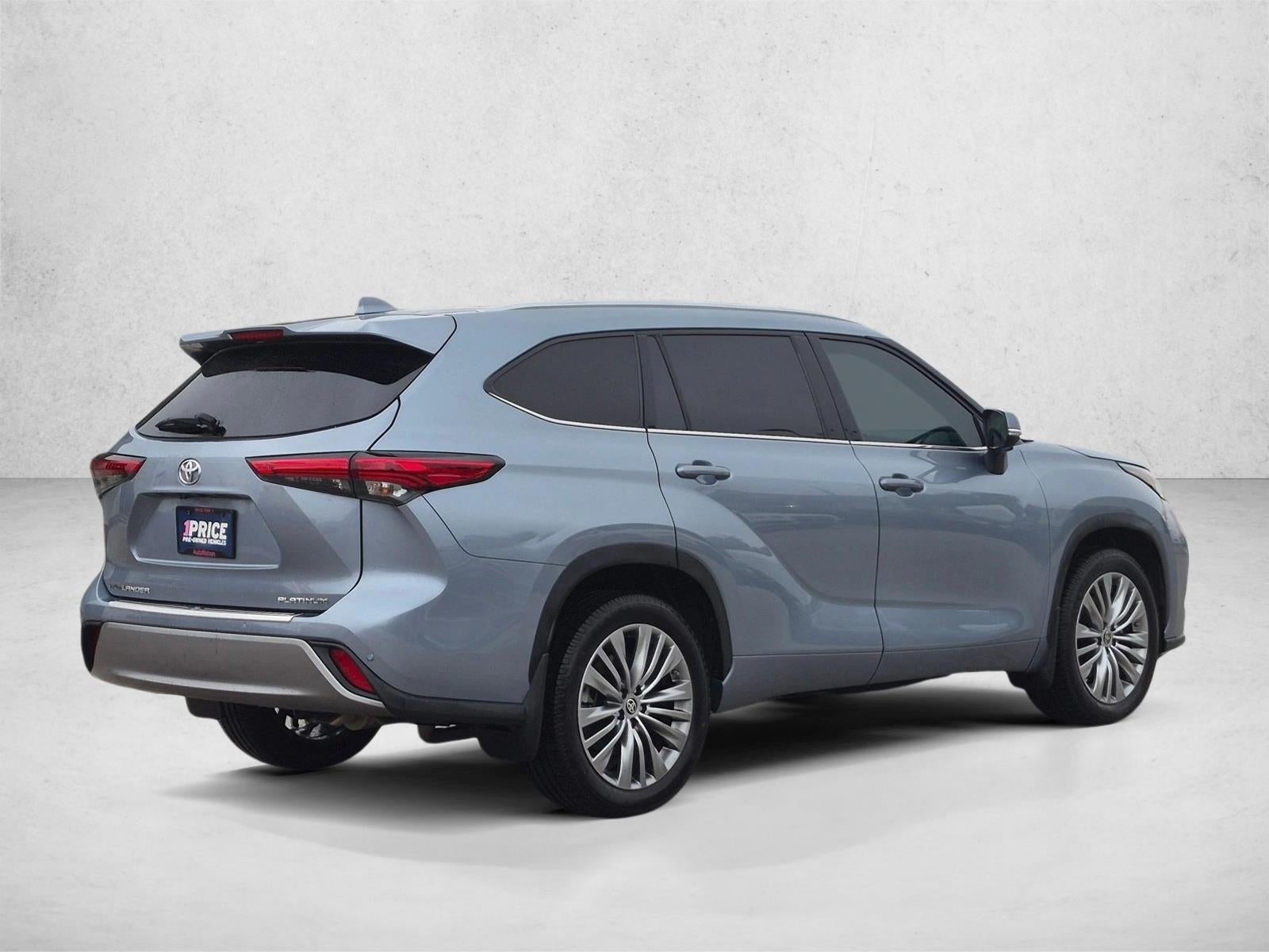 2023 Toyota Highlander Platinum FWD (Natl)