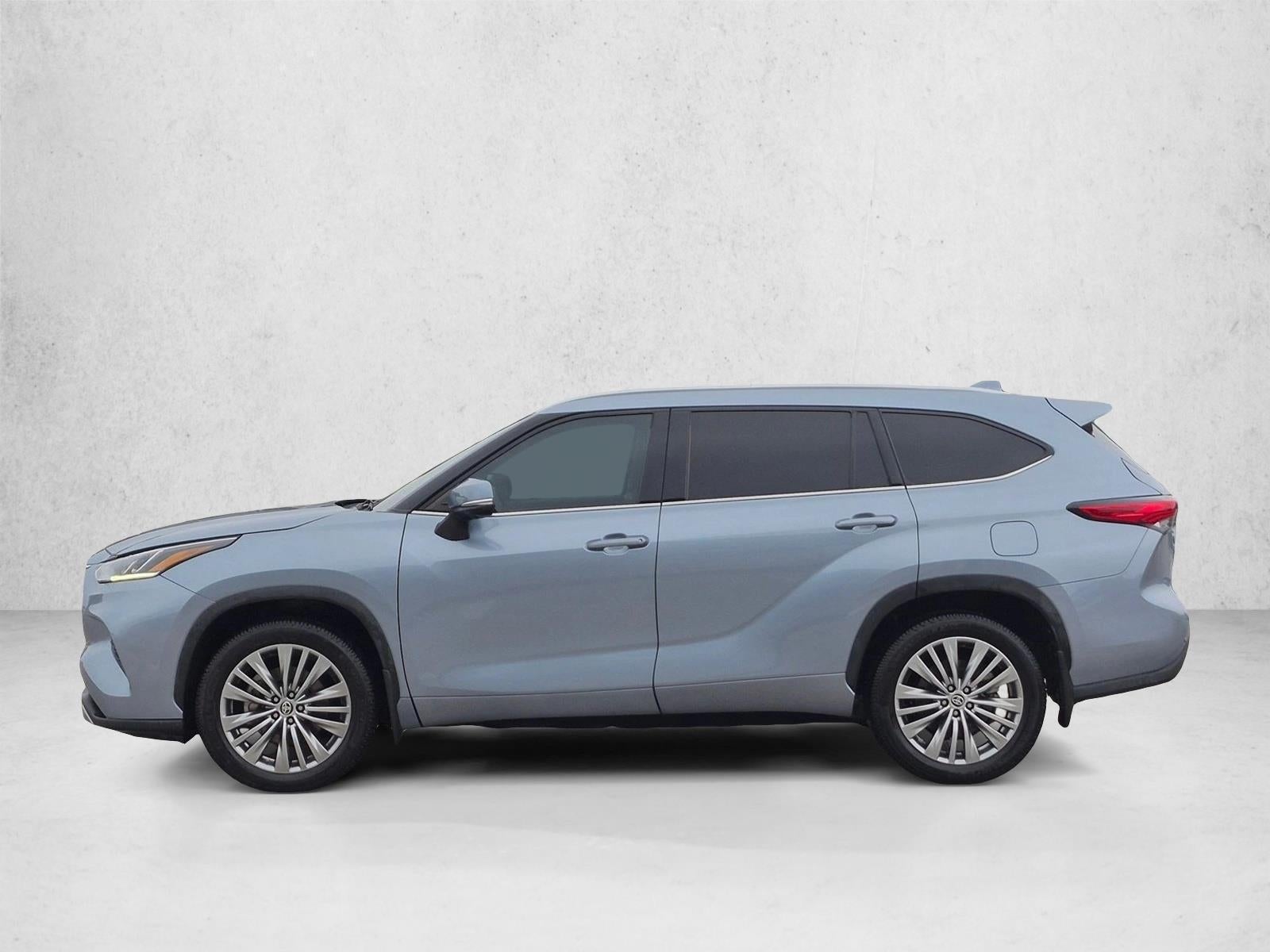 2023 Toyota Highlander Platinum FWD (Natl)