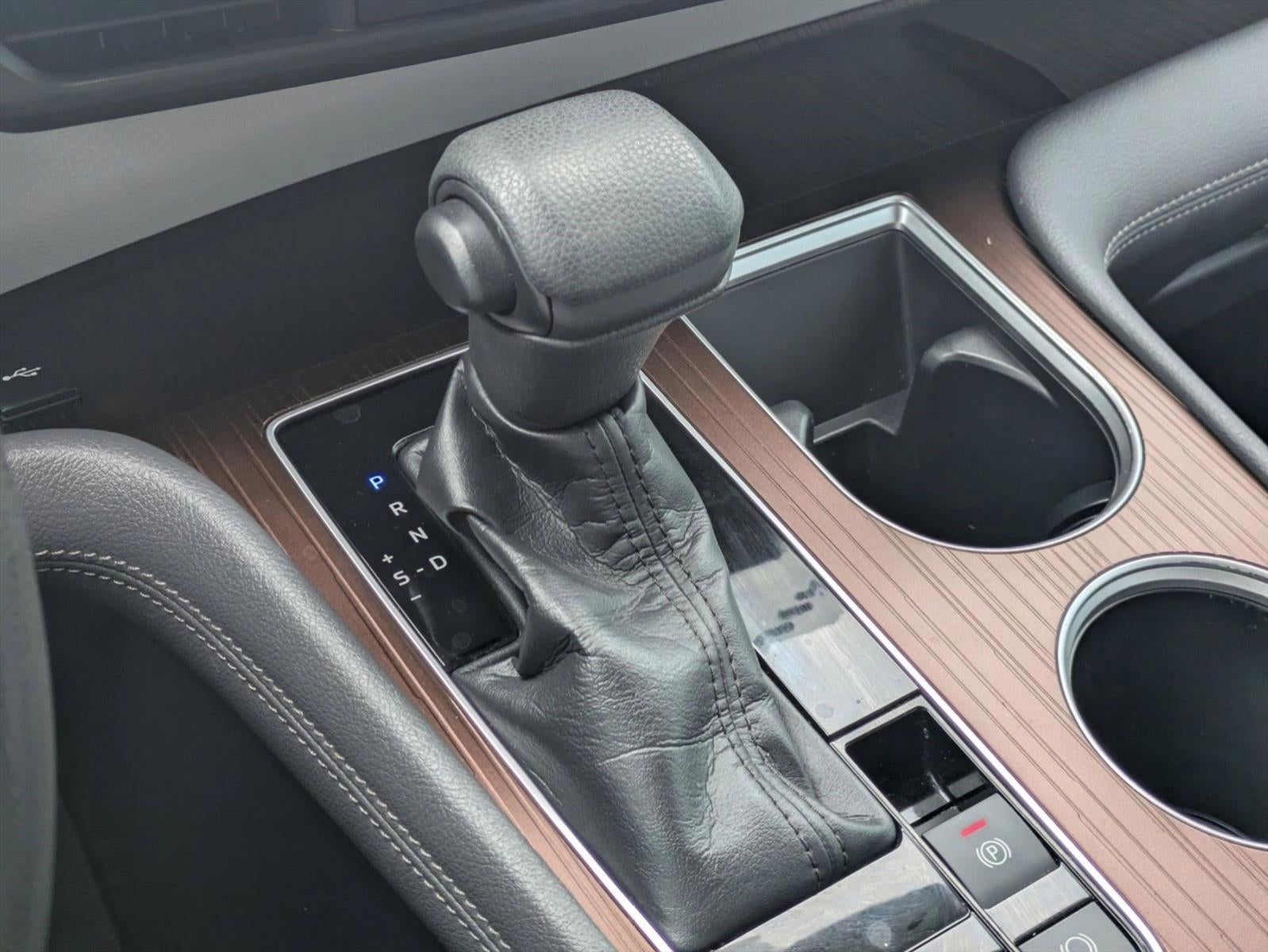 2021 Toyota Sienna LE FWD 8-Passenger (Natl)