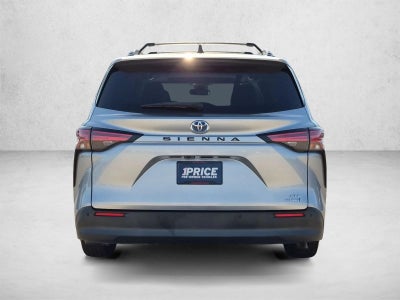 2021 Toyota Sienna XLE FWD 8-Passenger (Natl)