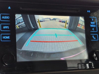 2017 Toyota Sienna XLE FWD 8-Passenger (Natl)