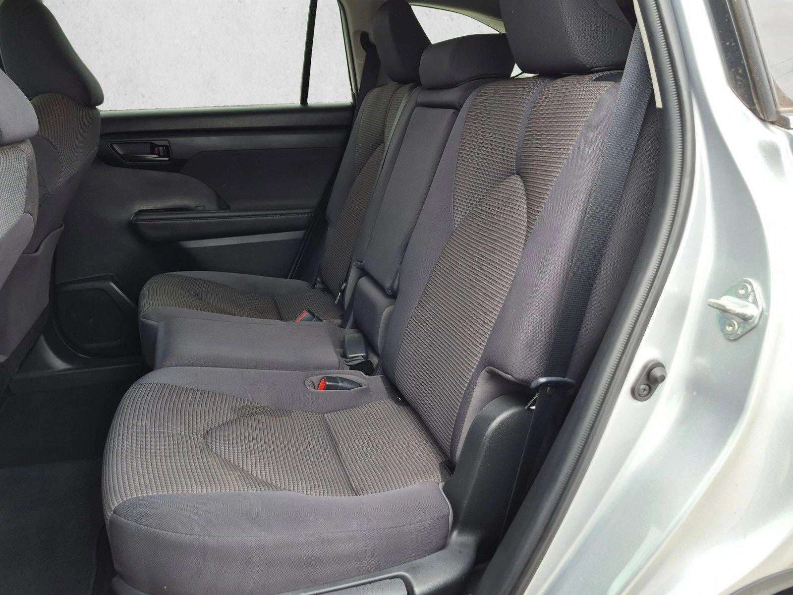 2020 Toyota Highlander LE FWD (GS)