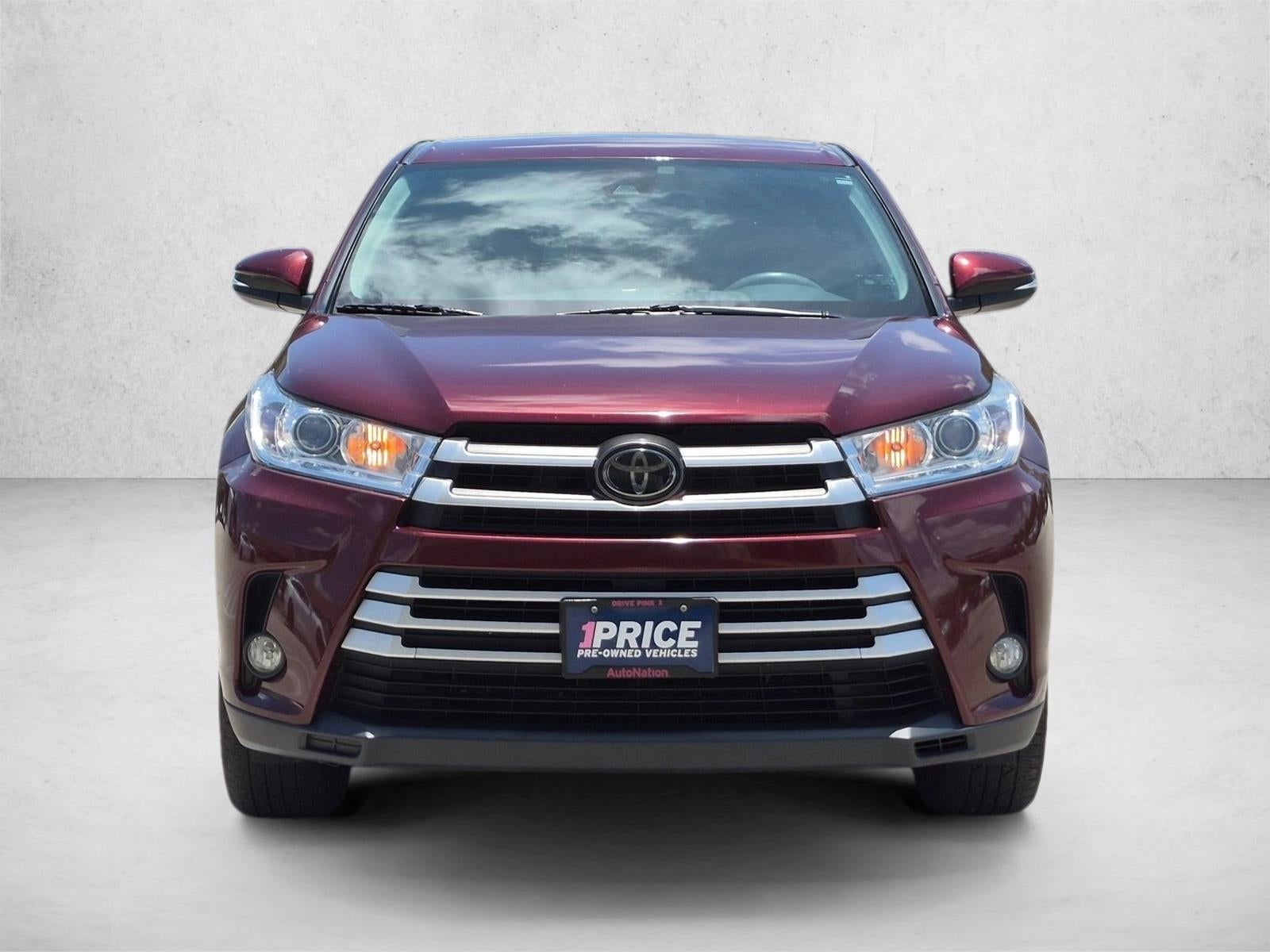2017 Toyota Highlander LE Plus V6 FWD (SE)